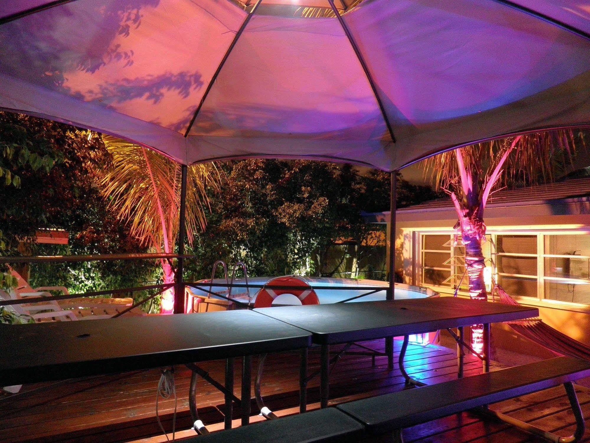 Blue Ocean Guesthouse Oakland Park Εξωτερικό φωτογραφία