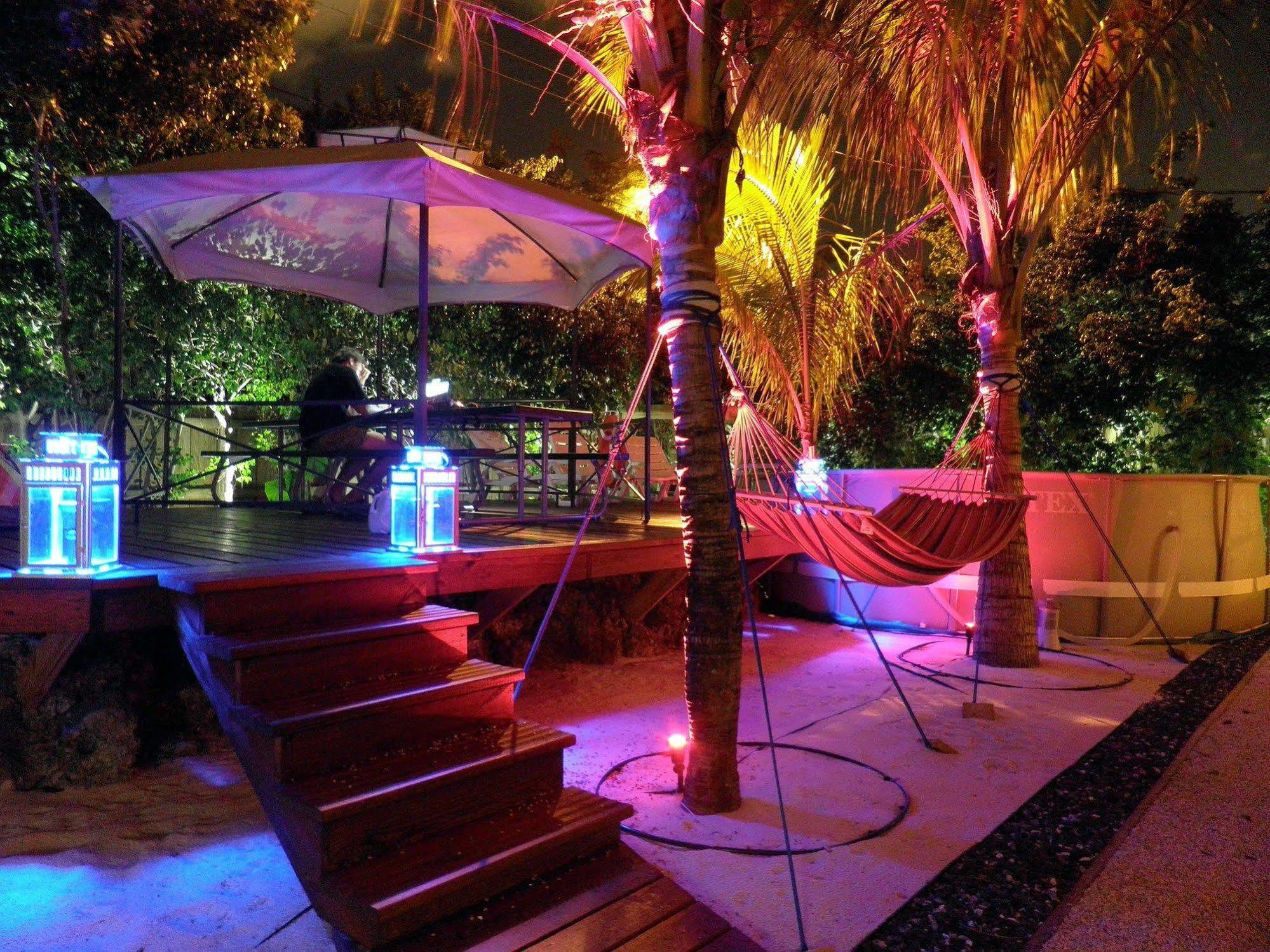 Blue Ocean Guesthouse Oakland Park Εξωτερικό φωτογραφία